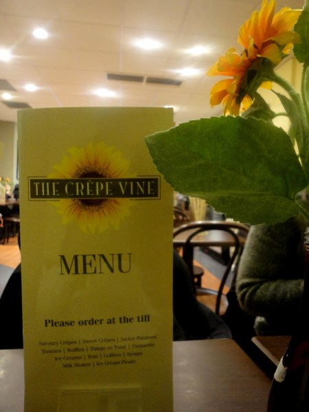 Crêpe Vine | Photograph by Anupama Subramaniyam